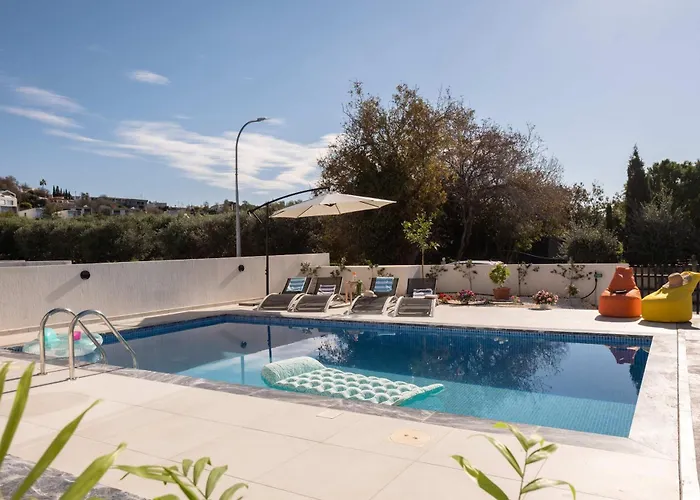 Special Launch Price!family Friendly Vila