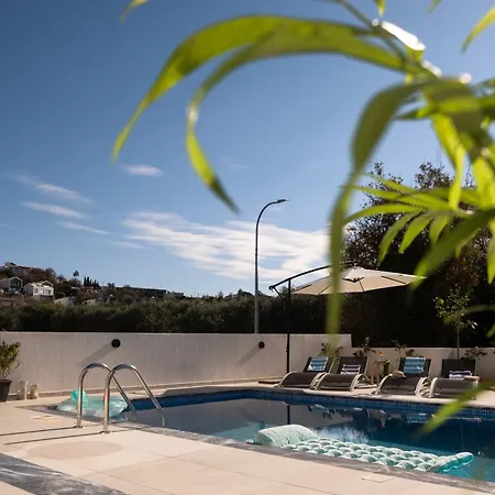 Special Launch Price!family Friendly Вилла *