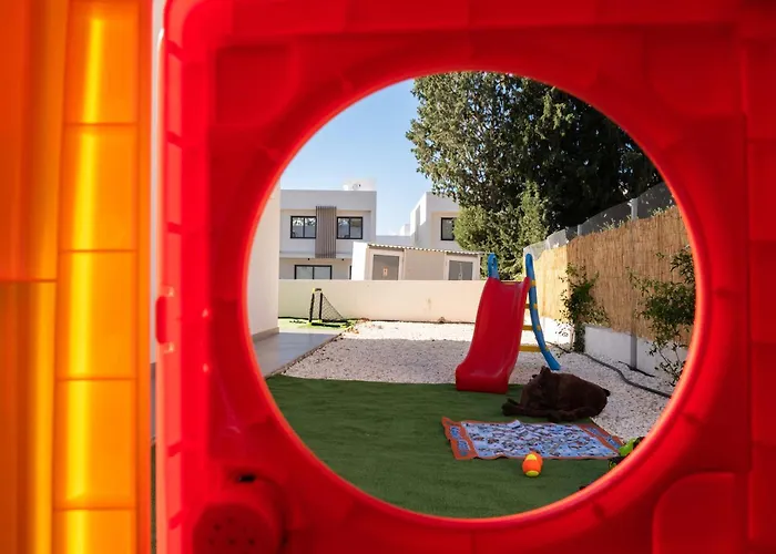 Special Launch Price!family Friendly Villa Klorakas